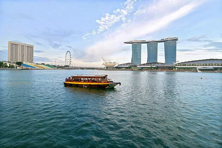 River-taxis-Singapore