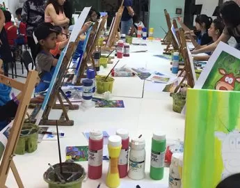 Art classes for kids in Singapore